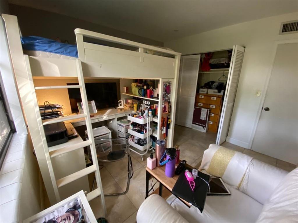 Venetian Palms Condo - Residential