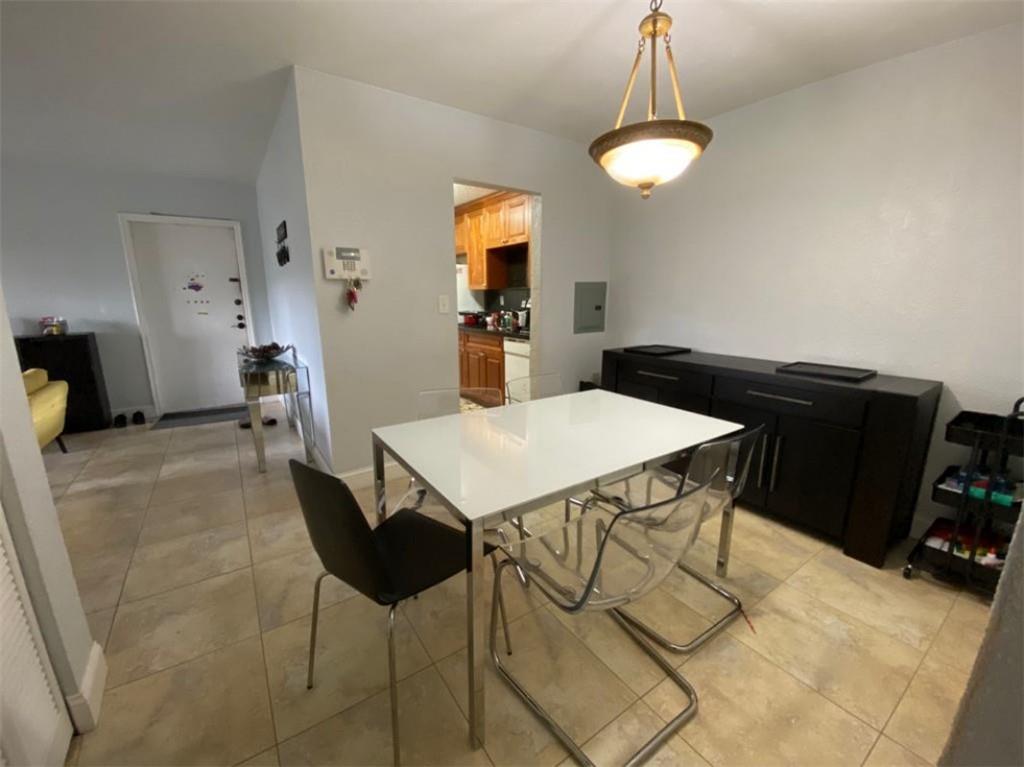 Venetian Palms Condo - Residential