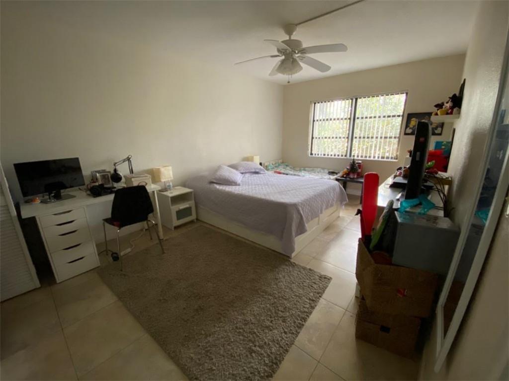 Venetian Palms Condo - Residential