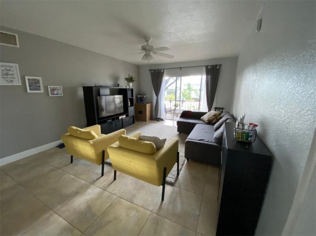 Venetian Palms Condo - Residential