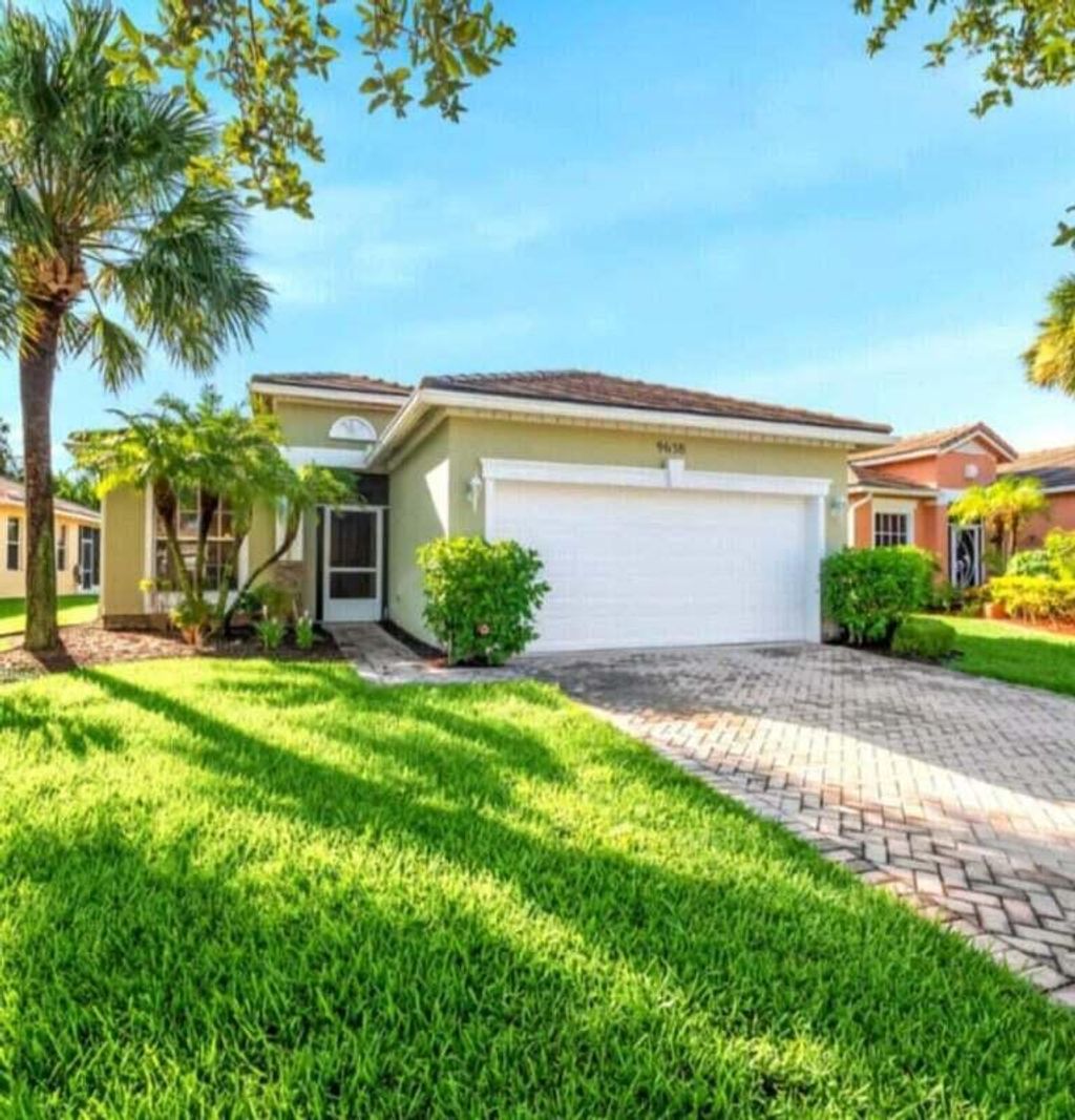 Photo of 9658 SW Lindale Trace Boulevard, Port Saint Lucie, FL 34987 (MLS # R11147684)
