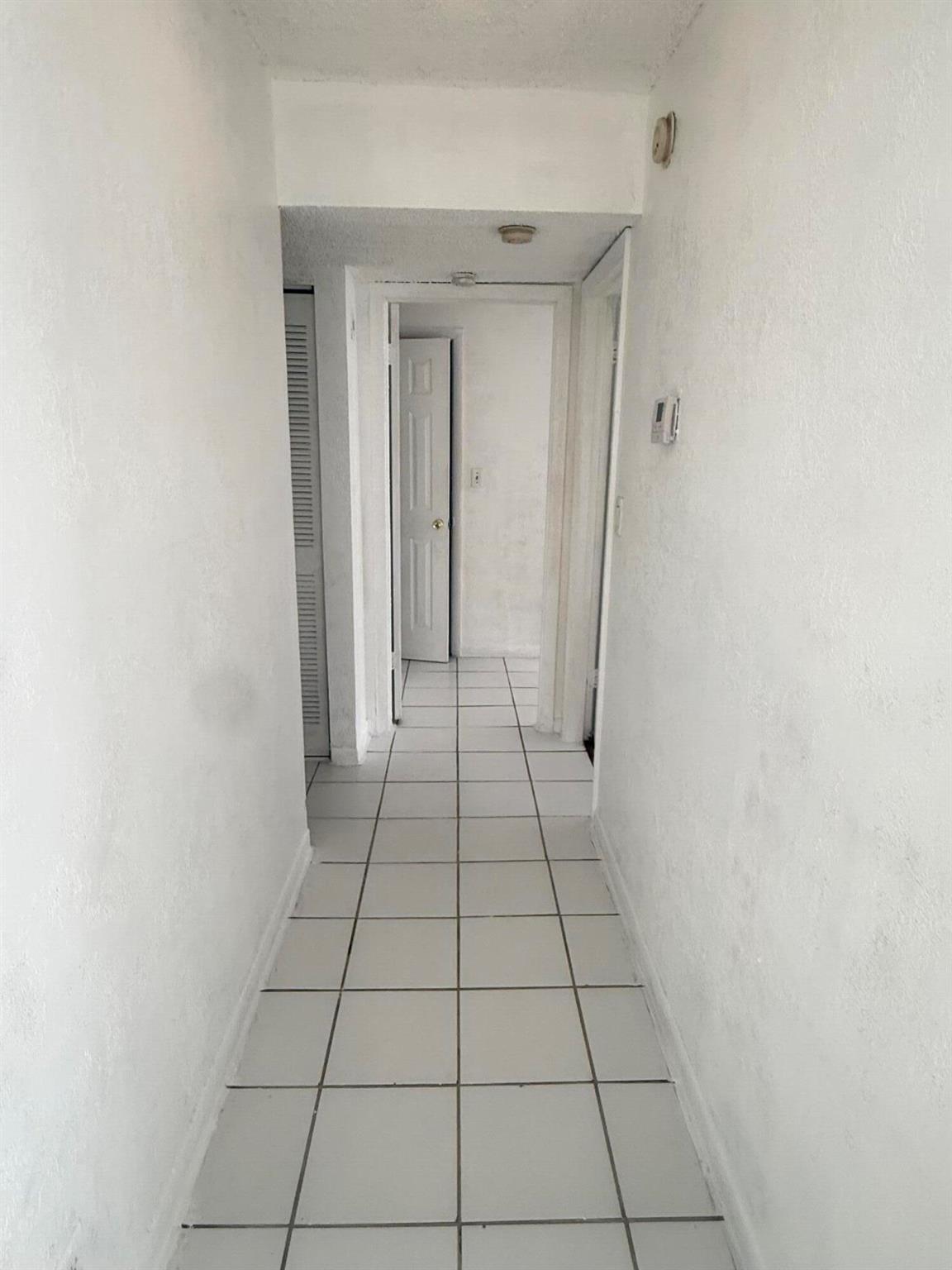 PALMS VILLAS & CONDOS SEC - Residential Lease