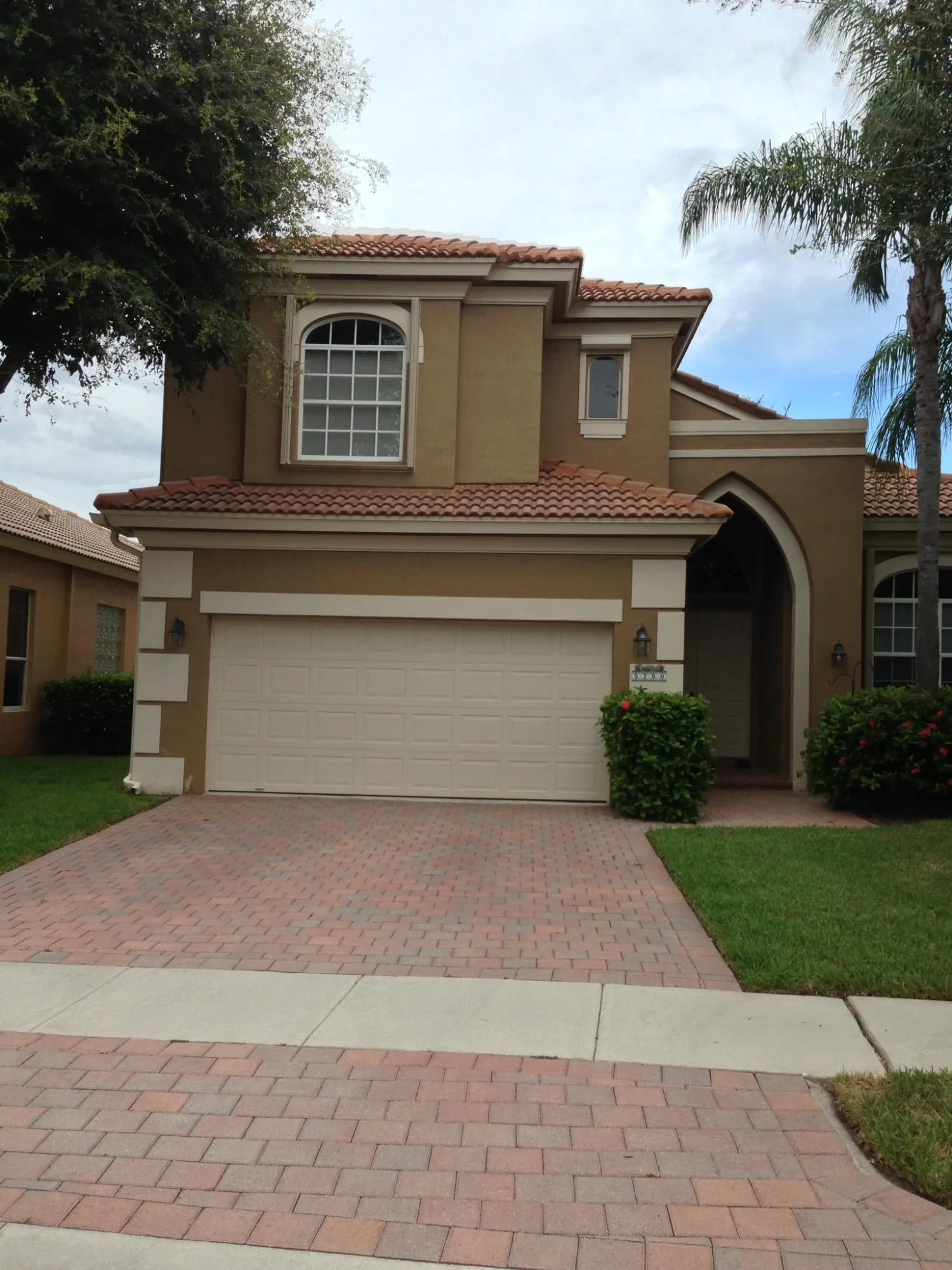 5750 Via De La Plata Cir  