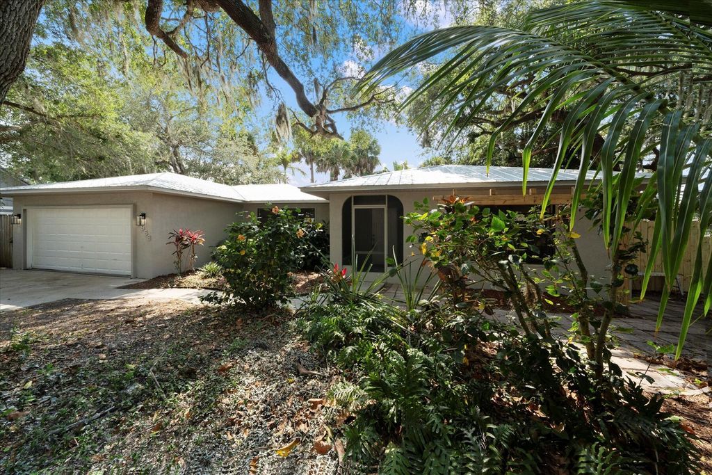 Photo of 2958 SW Ventura Street, Port Saint Lucie, FL 34953 (MLS # R10988137)