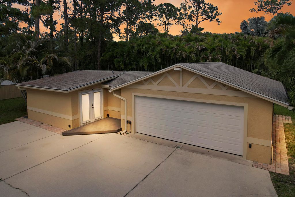 Photo of 12263 Sandy Run, Jupiter, FL 33478 (MLS # B26031317)