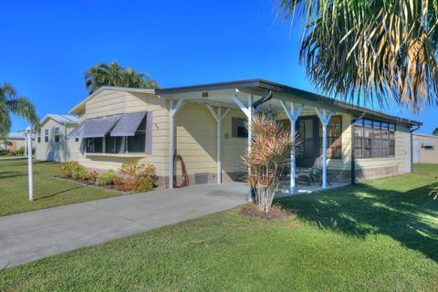 A home in Barefoot Bay