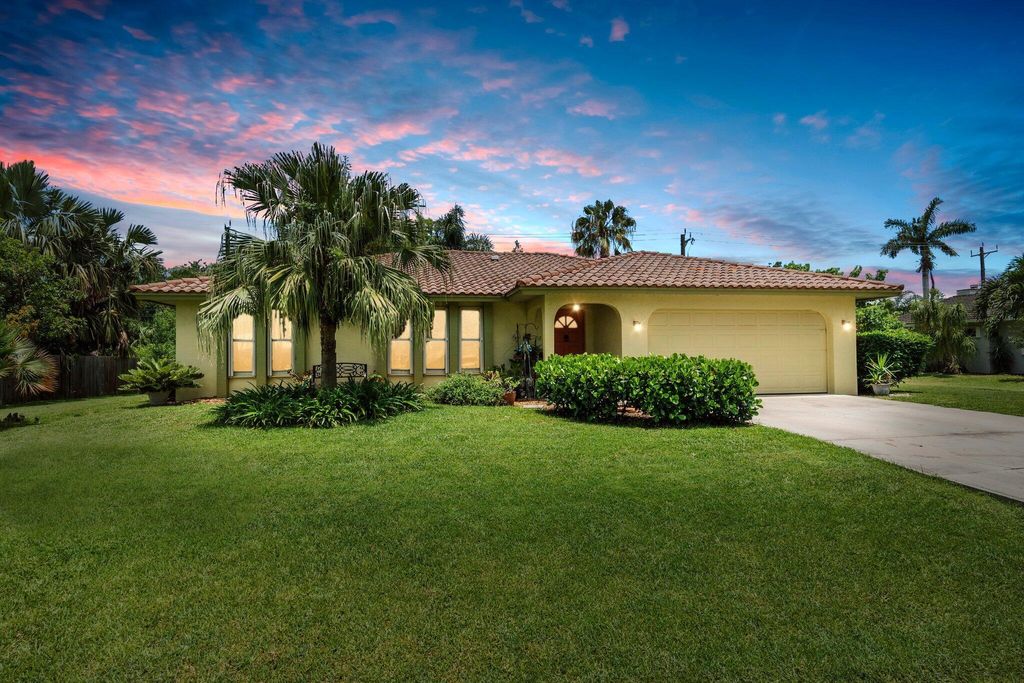 Photo of 2429 NW Everglades Boulevard, Stuart, FL 34994 (MLS # R10900678)