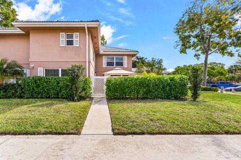 3136 Kingston Court West Palm Beach FL 33409
