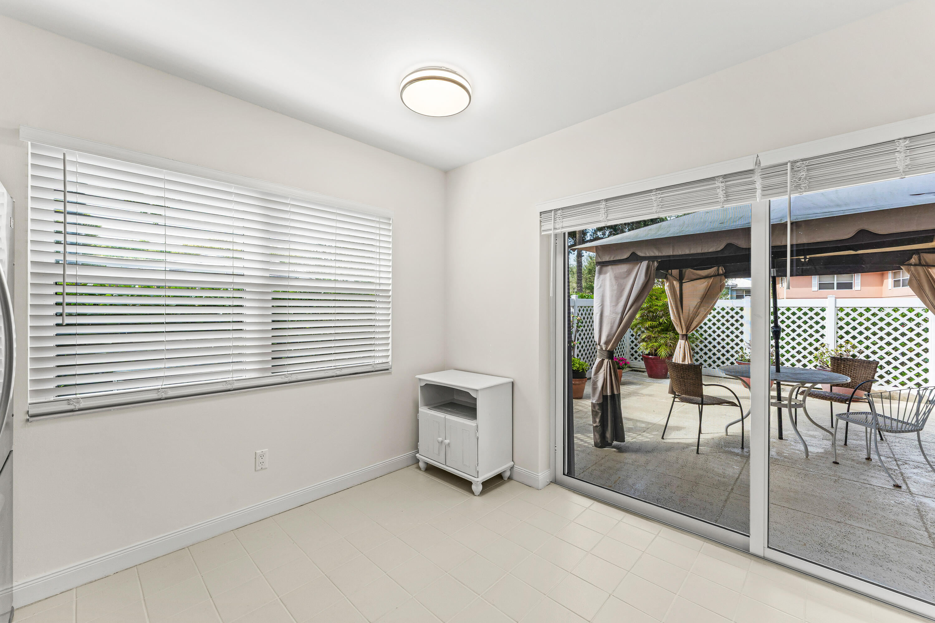 STAMFORD AT THE VILLAGES - Residential