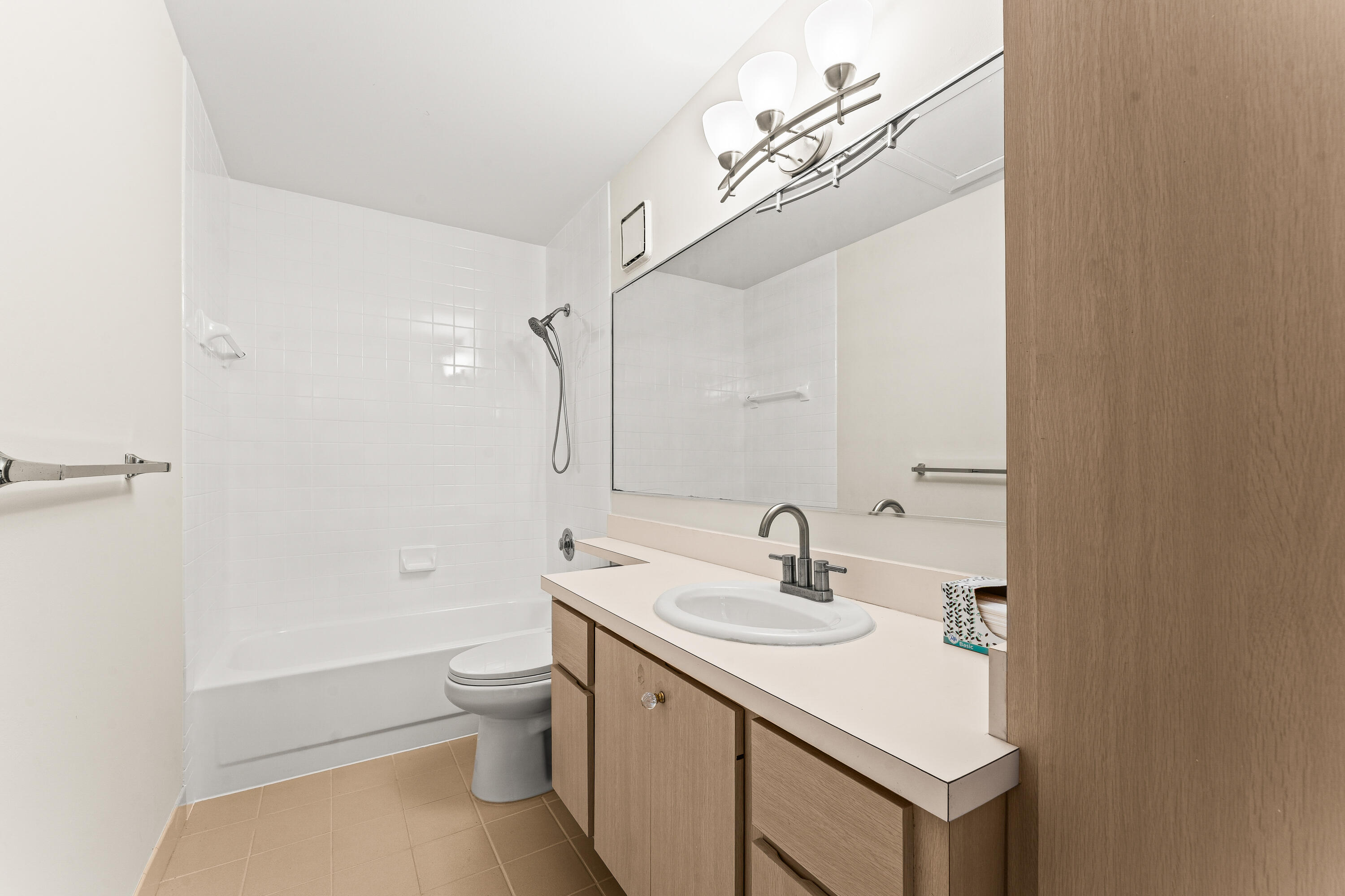 STAMFORD AT THE VILLAGES - Residential