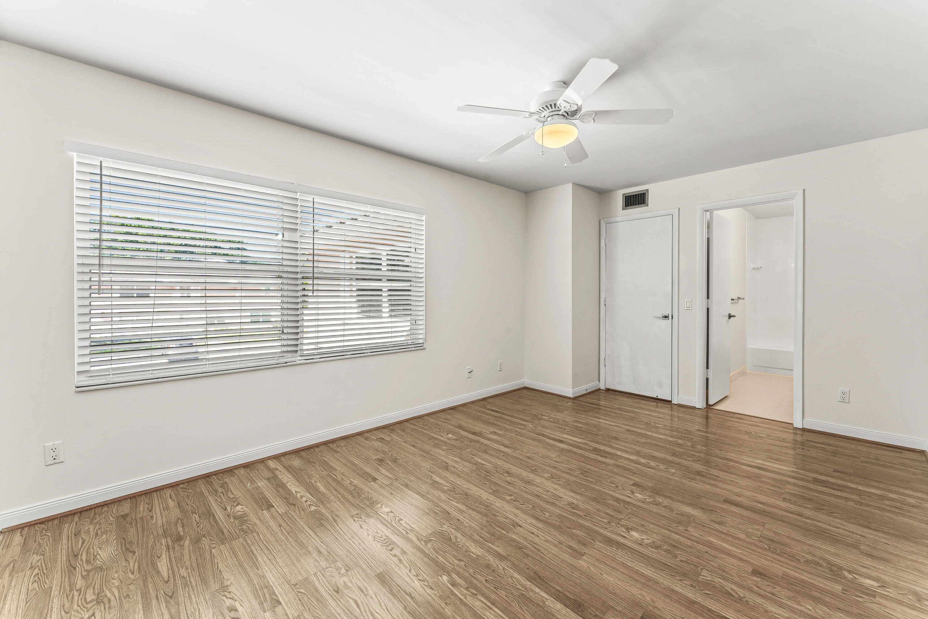 STAMFORD AT THE VILLAGES - Residential