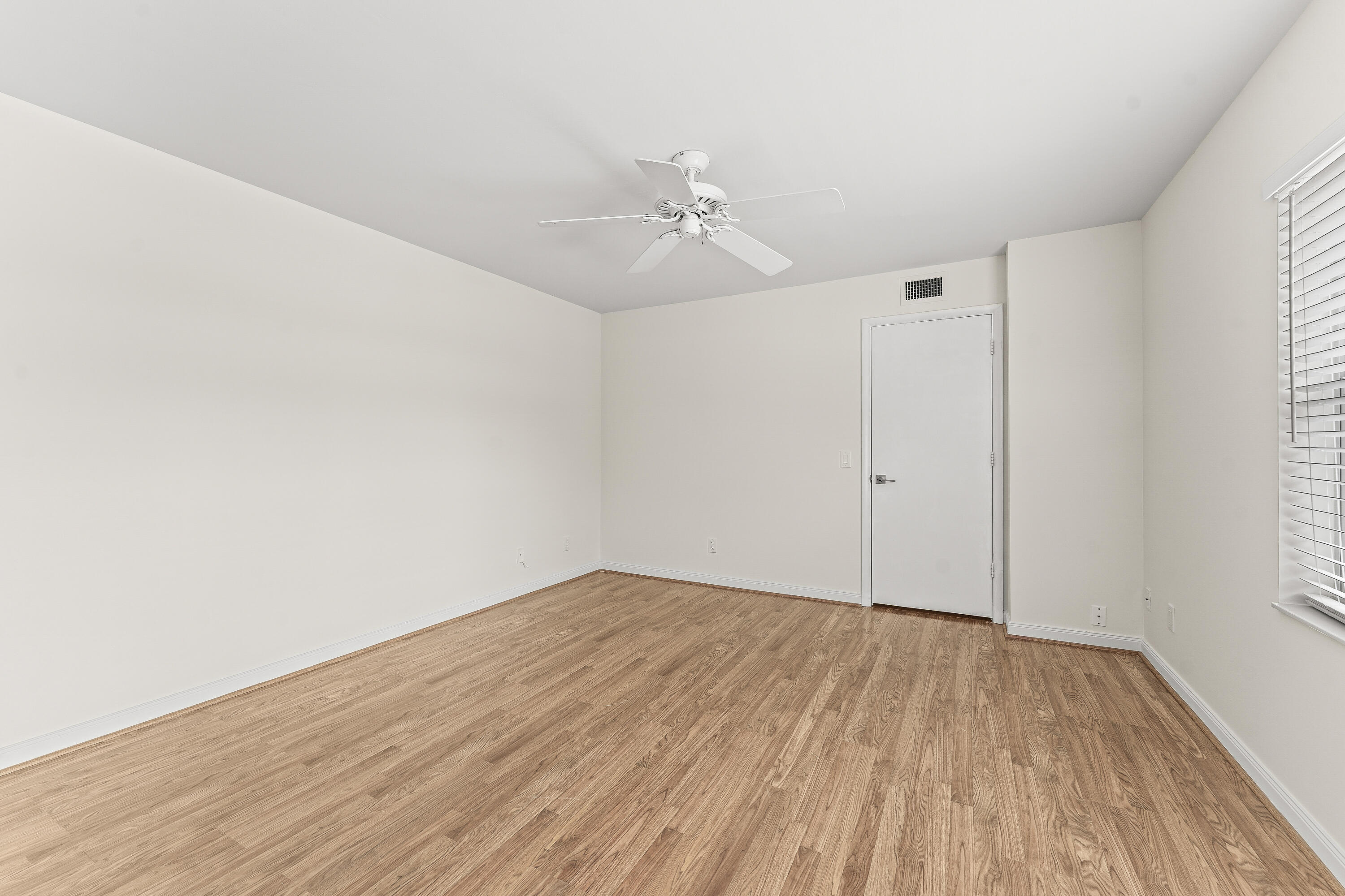 STAMFORD AT THE VILLAGES - Residential