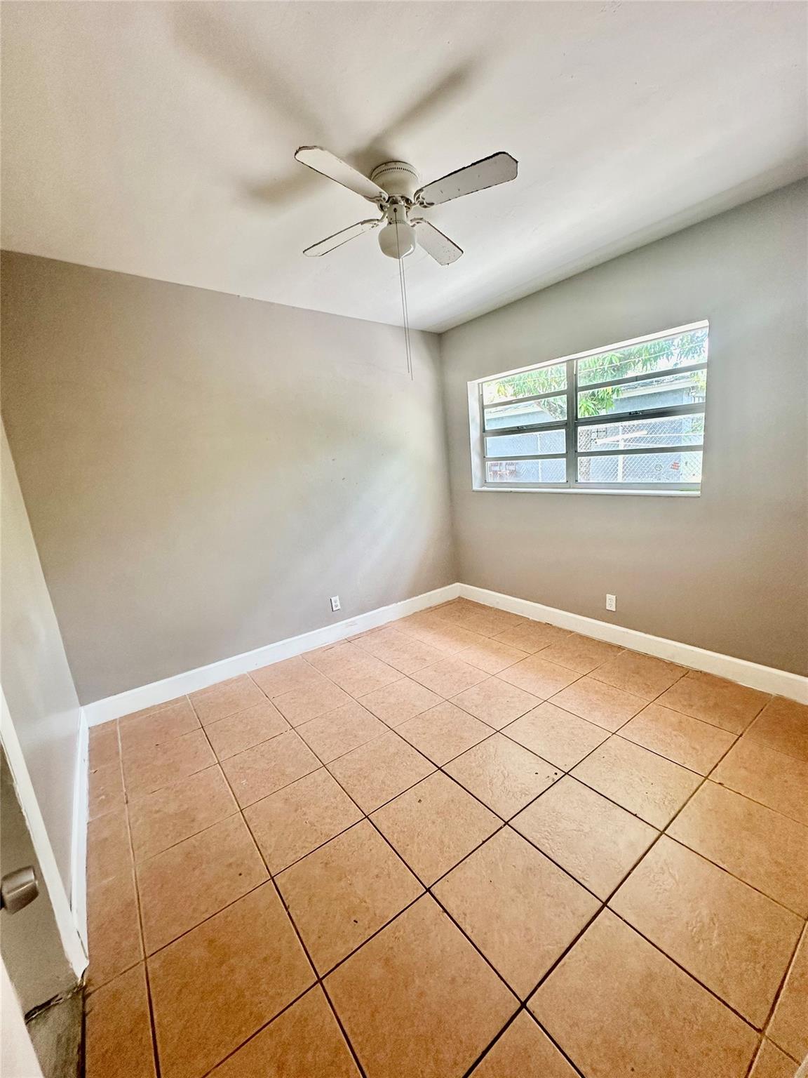 Dorsey Park First Add 21- - Residential Lease