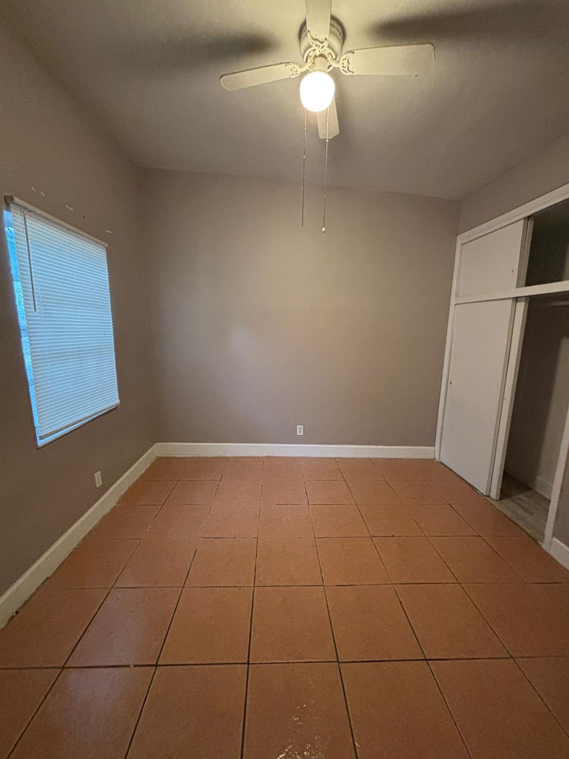 Dorsey Park First Add 21- - Residential Lease