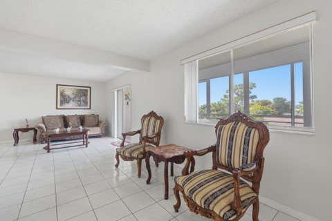 Tiny photo for 2606 Garden Drive S #305, Lake Worth, FL 33461 (MLS # B26049281)