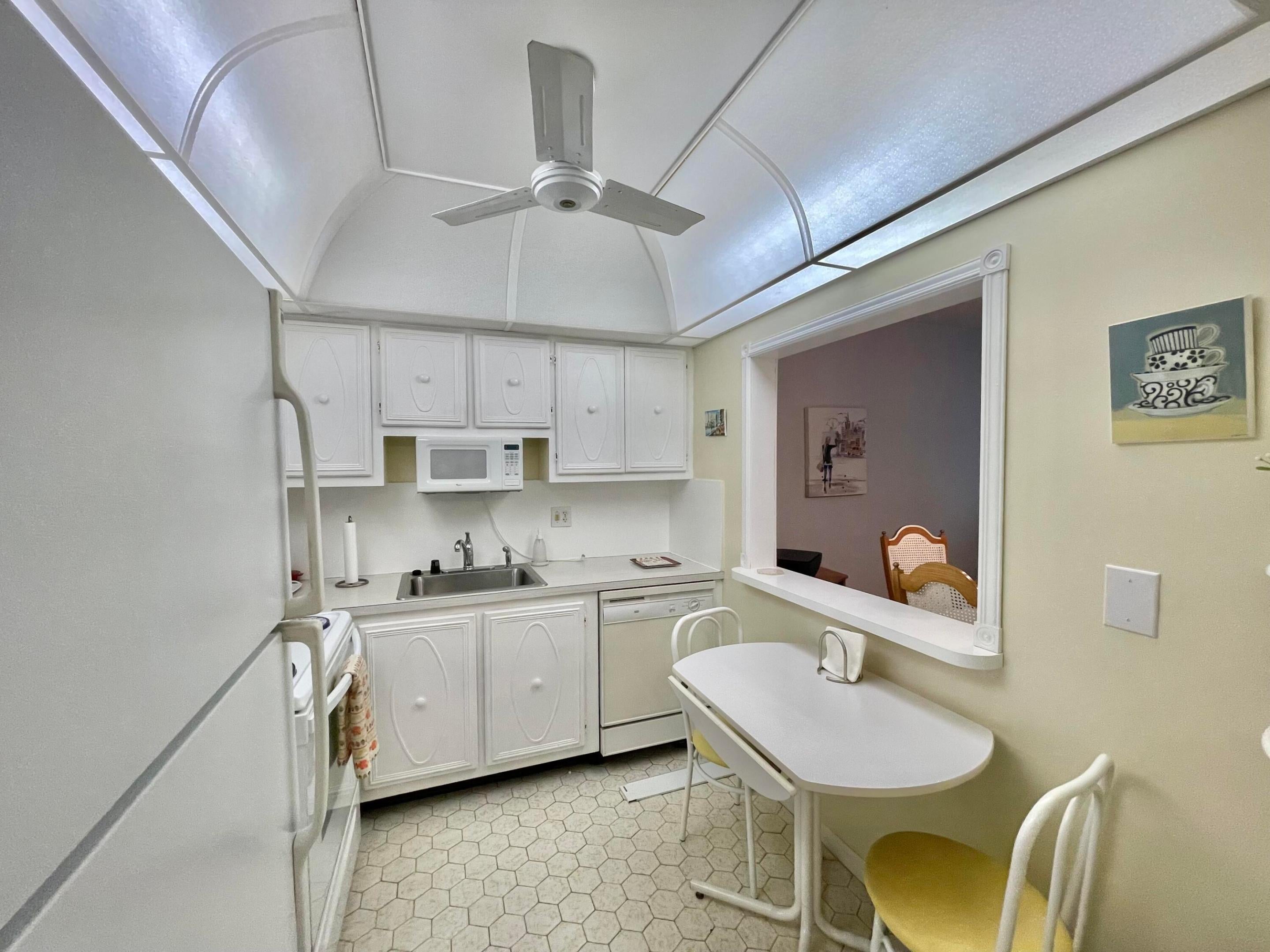 259 S CYPRESS Road 547, Pompano Beach, FL, 33060/$99,000 3 259 S CYPRESS Road 547