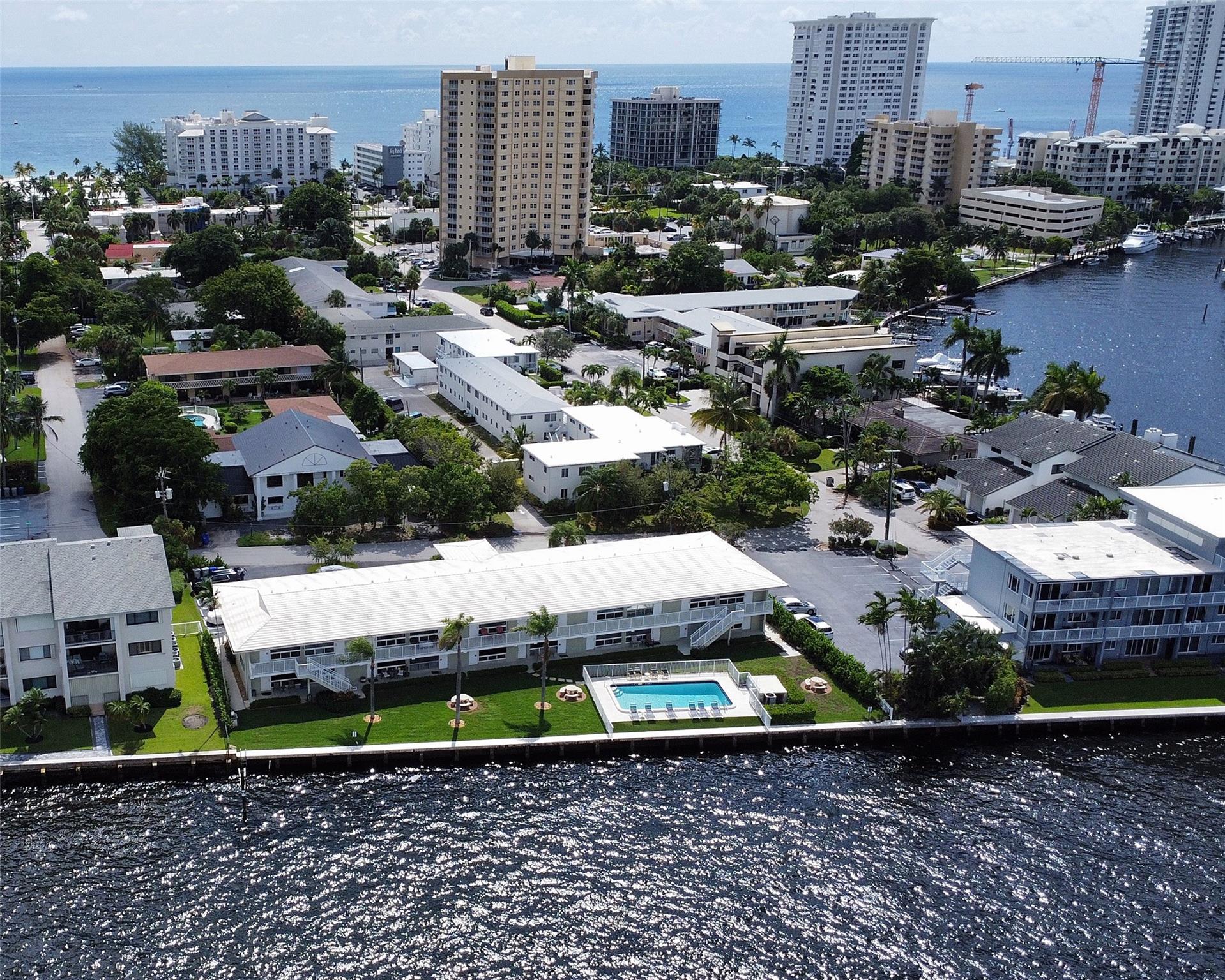 1105 S Riverside Dr 205