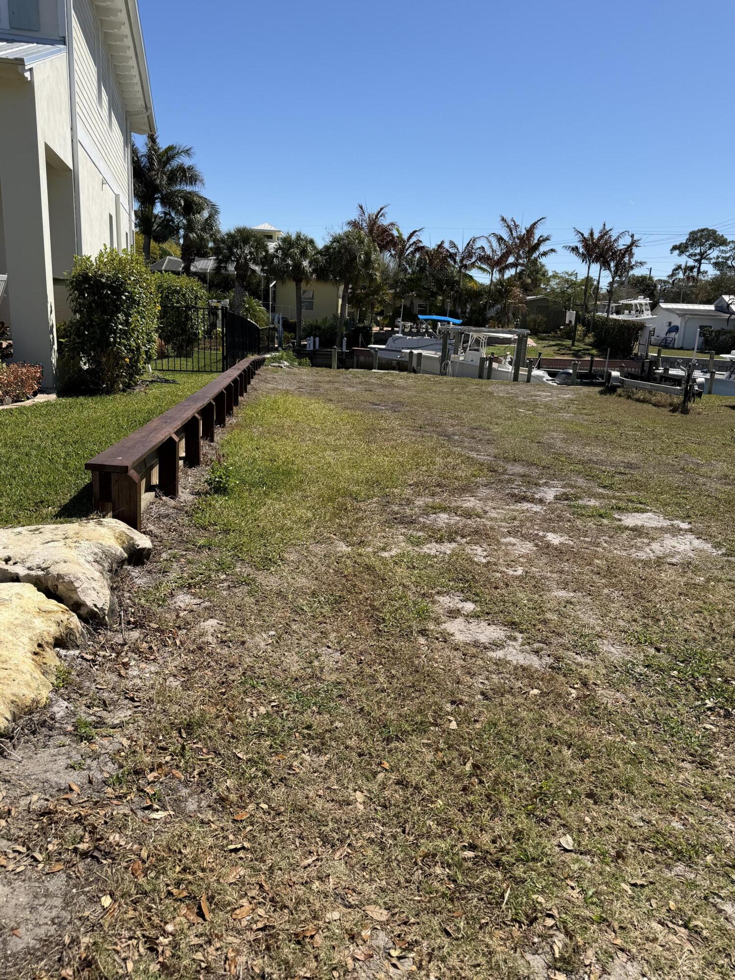 4575 SE Dixie Highway