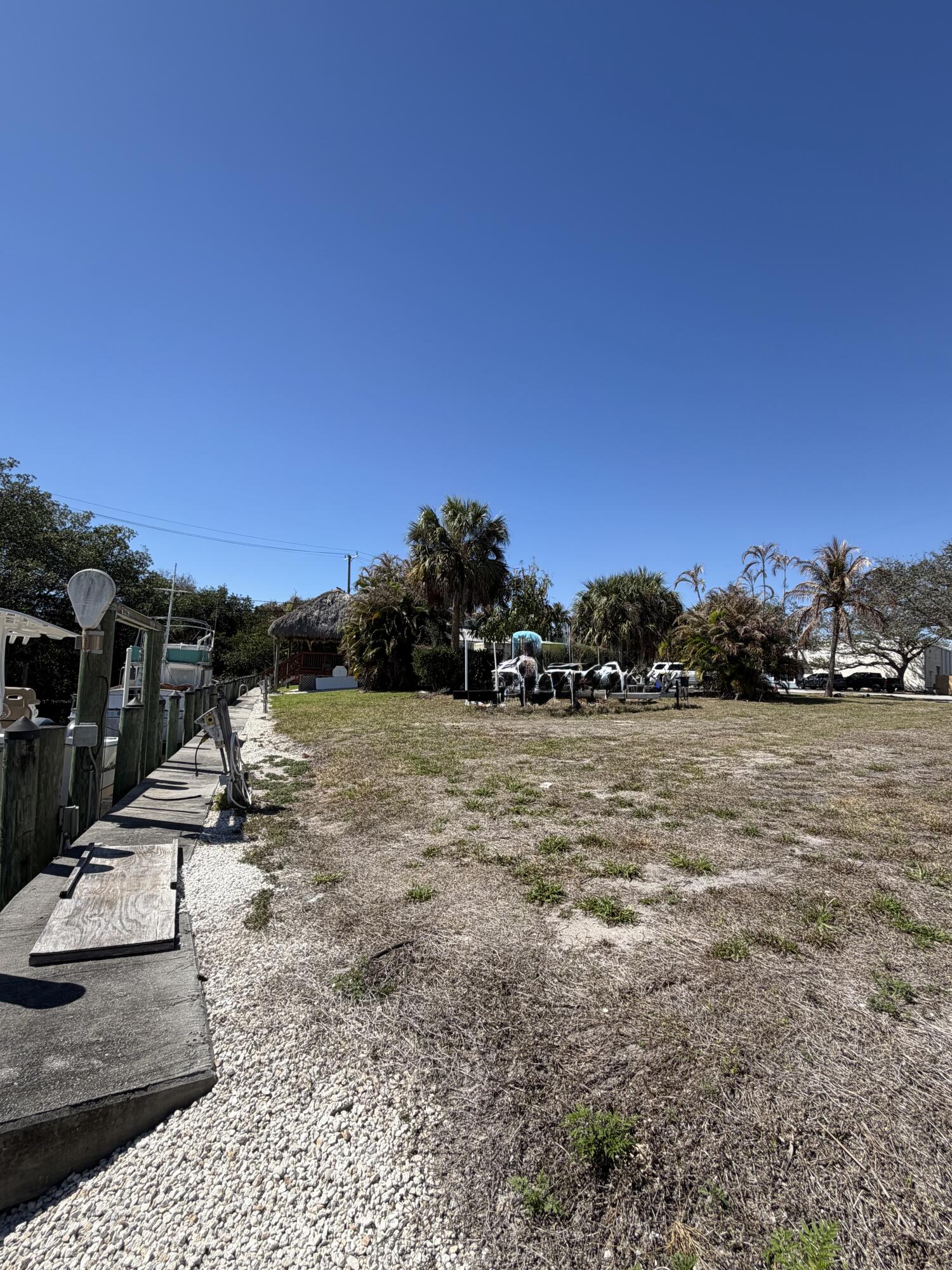 4575 SE Dixie Highway