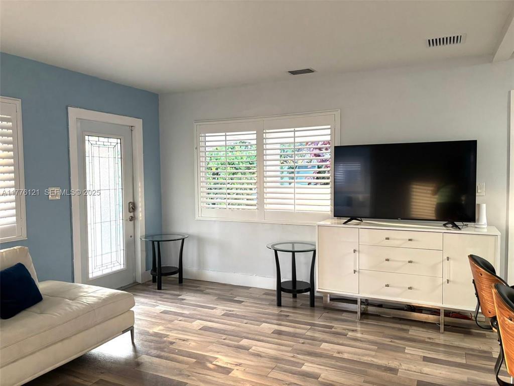 NORTH ANDREWS GARDENS 2ND ADD - Residential Lease