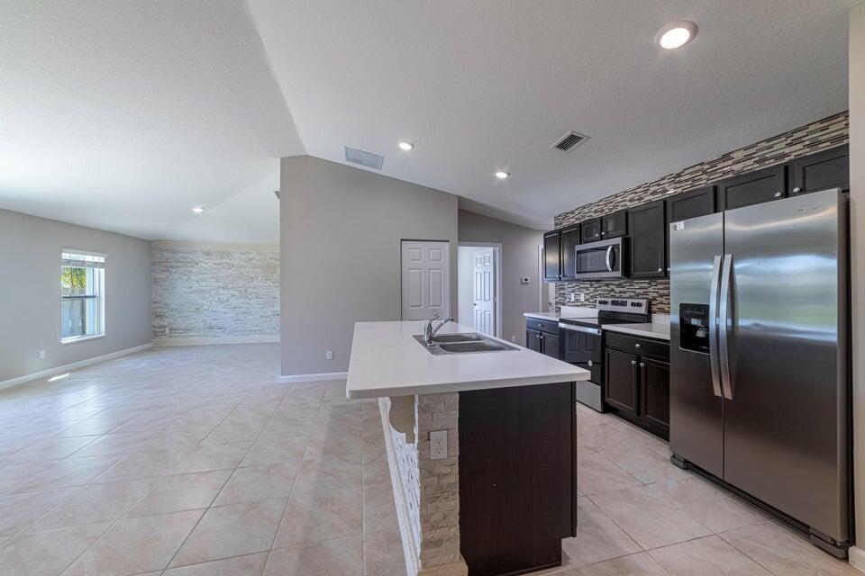 PORT ST LUCIE SECTION 30 - Residential