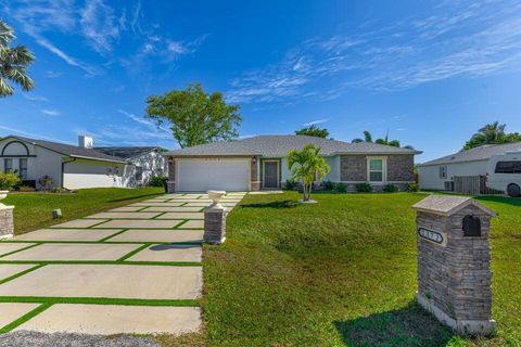 2372 SE Maslan Avenue Port St Lucie FL 34952