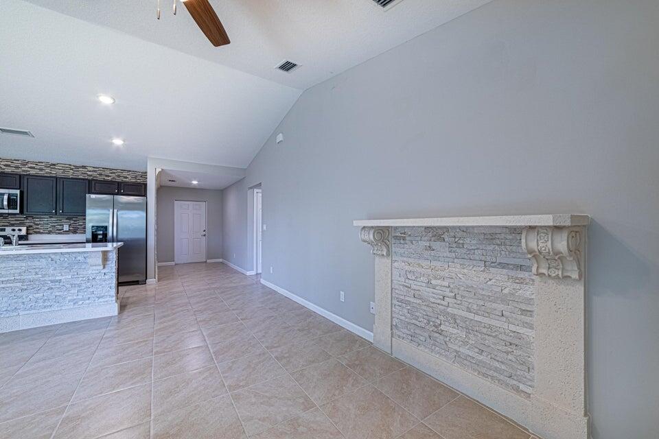 PORT ST LUCIE SECTION 30 - Residential