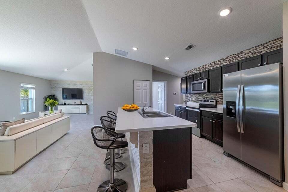 PORT ST LUCIE SECTION 30 - Residential