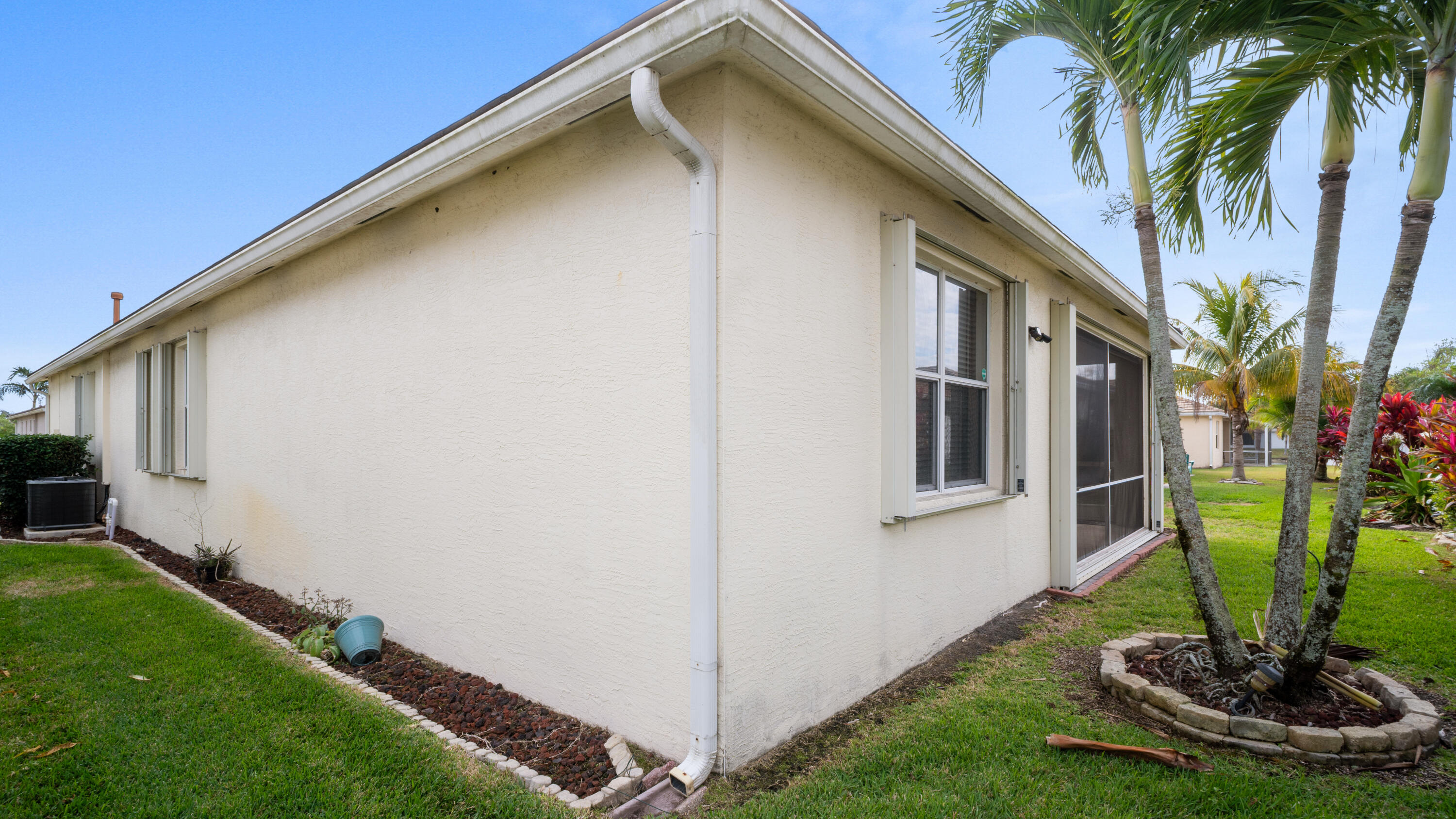 LAKEFOREST POINTE - Residential