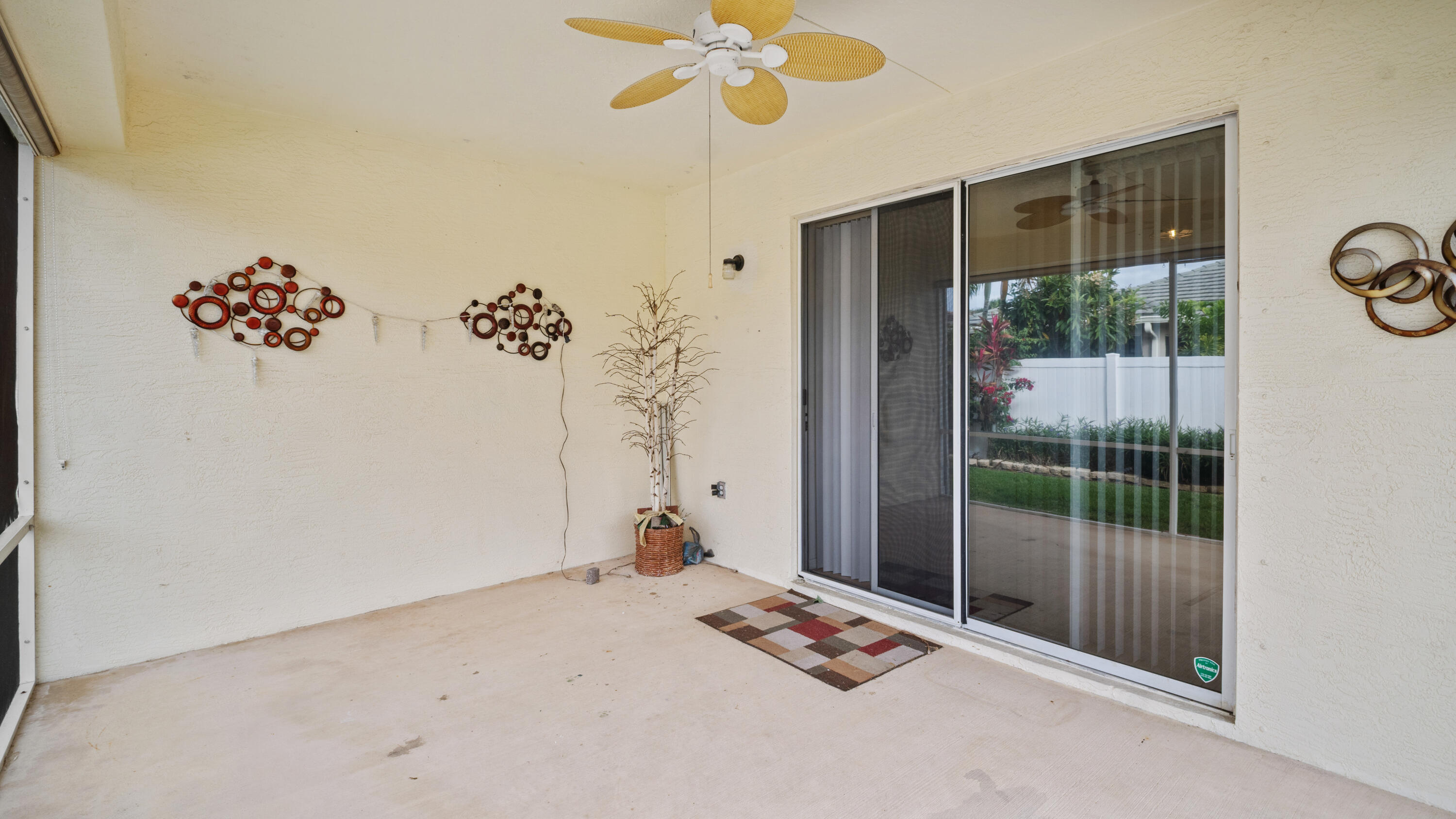 LAKEFOREST POINTE - Residential