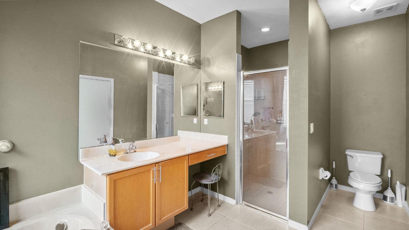 LAKEFOREST POINTE - Residential