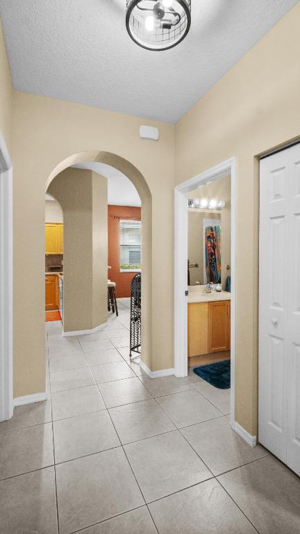 LAKEFOREST POINTE - Residential