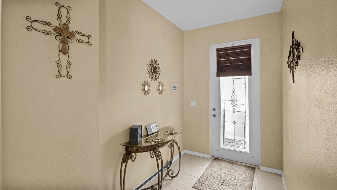 LAKEFOREST POINTE - Residential