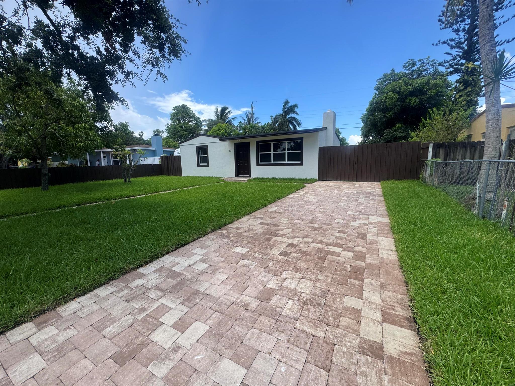748 Aspen Road