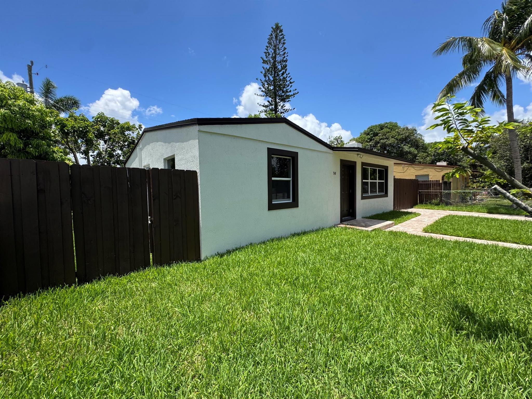 748 Aspen Road