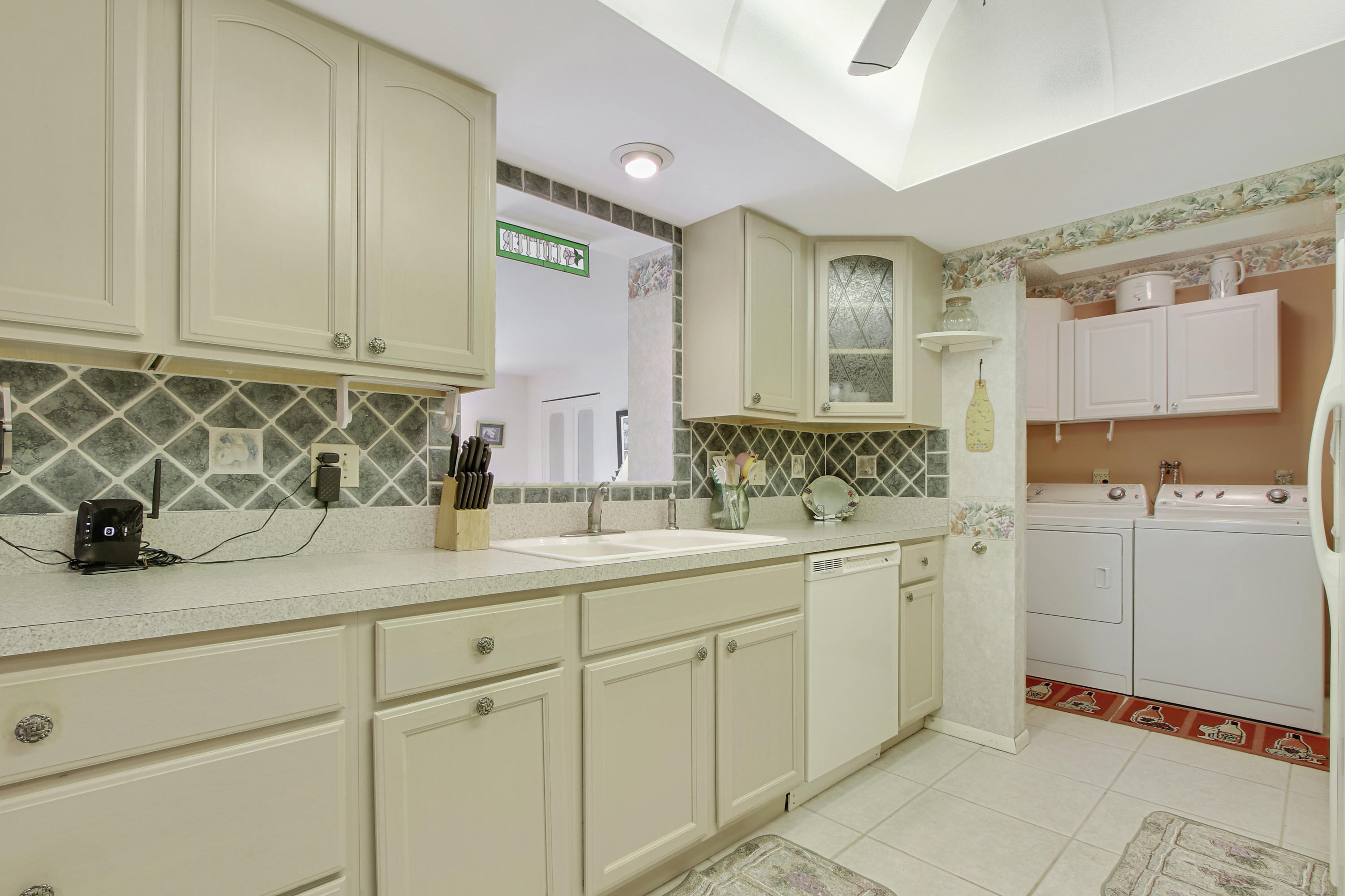 LITTLE CLUB - Residential