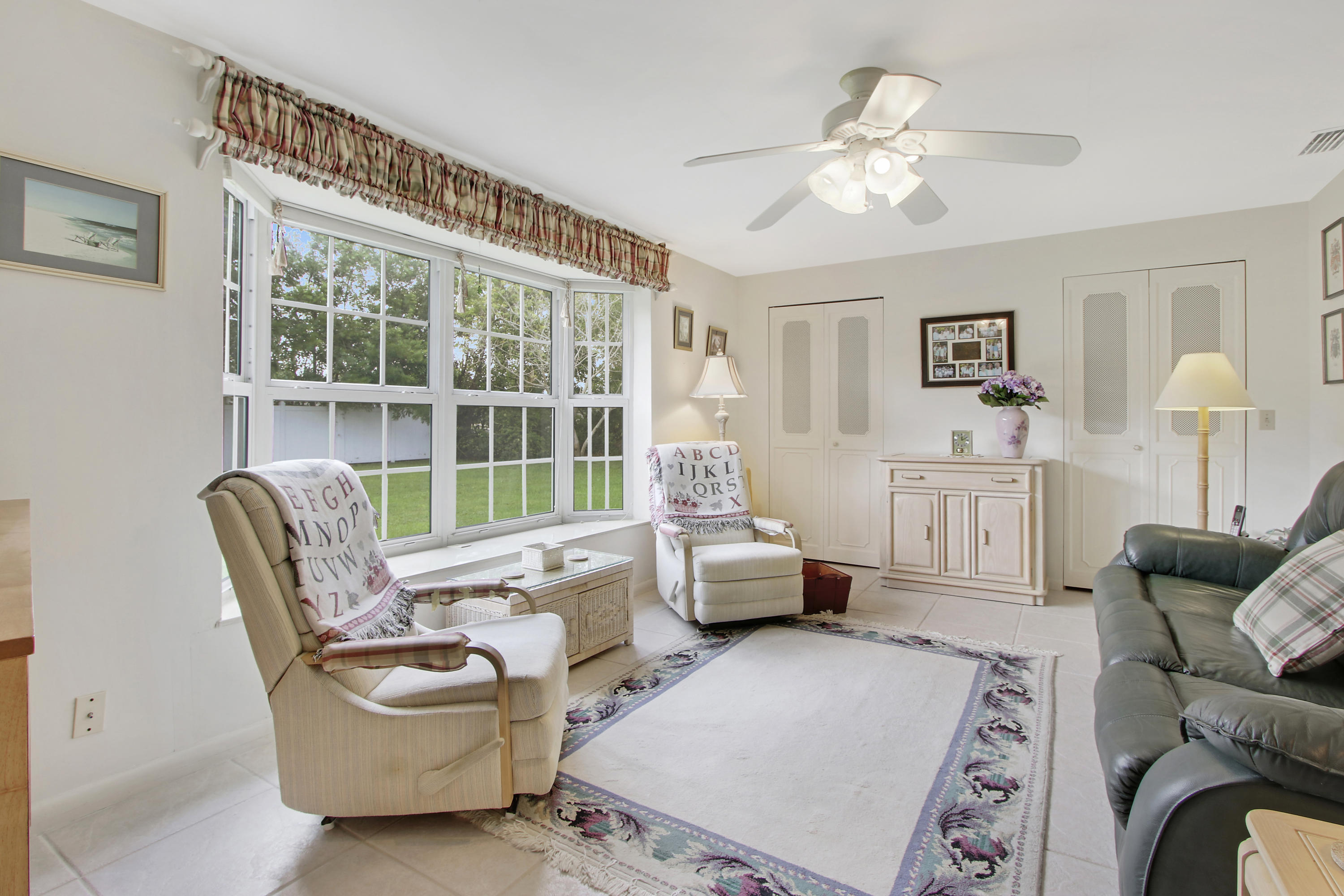 LITTLE CLUB - Residential