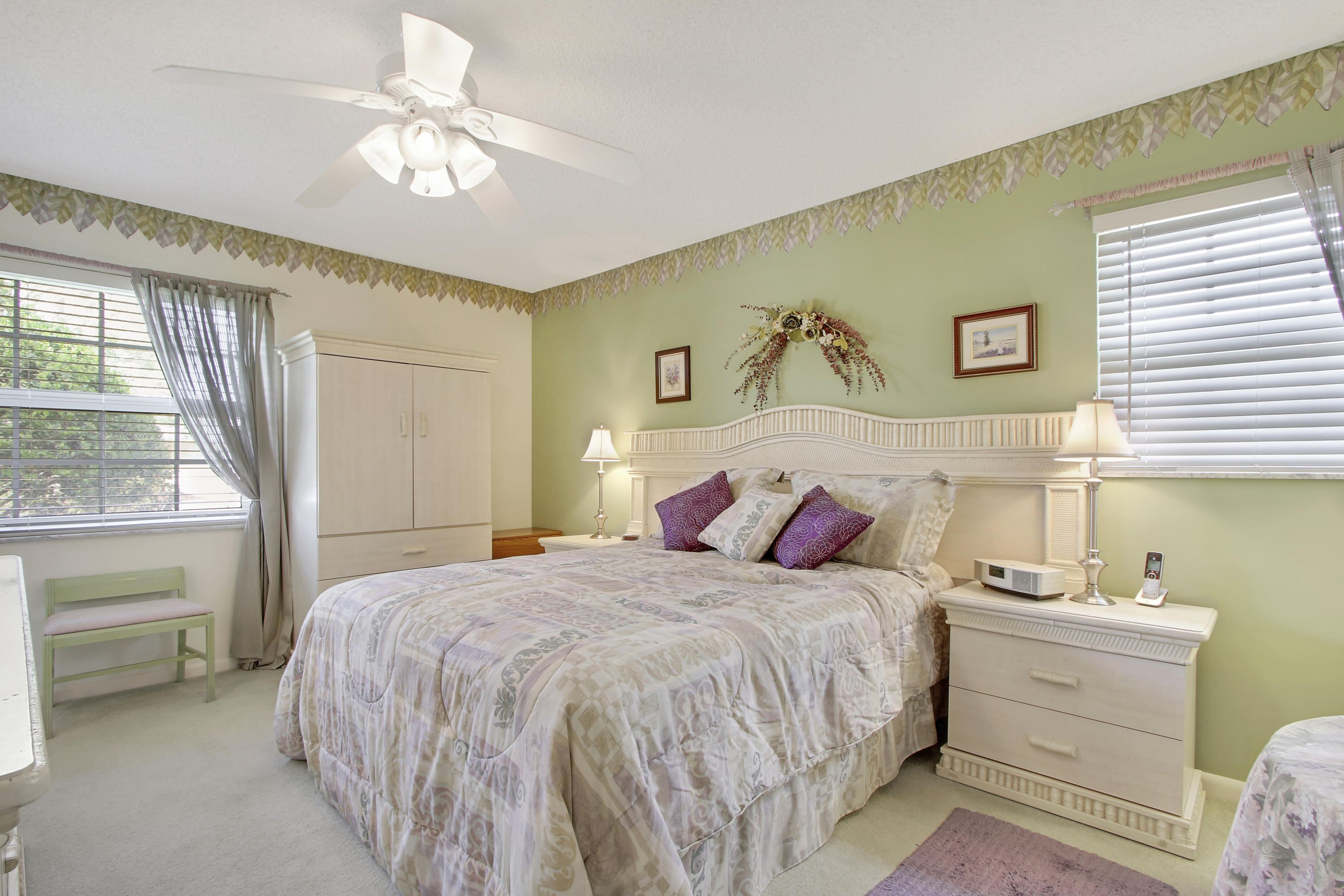 LITTLE CLUB - Residential