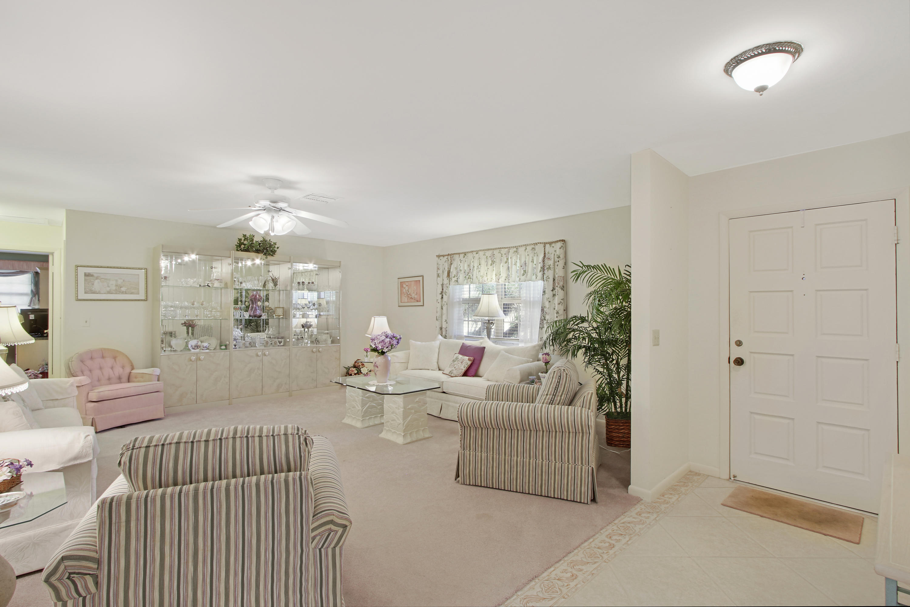 LITTLE CLUB - Residential