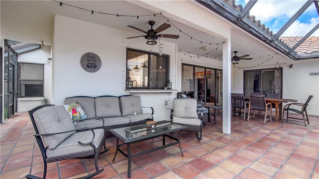 FOX RUN AT JACARANDA - Residential
