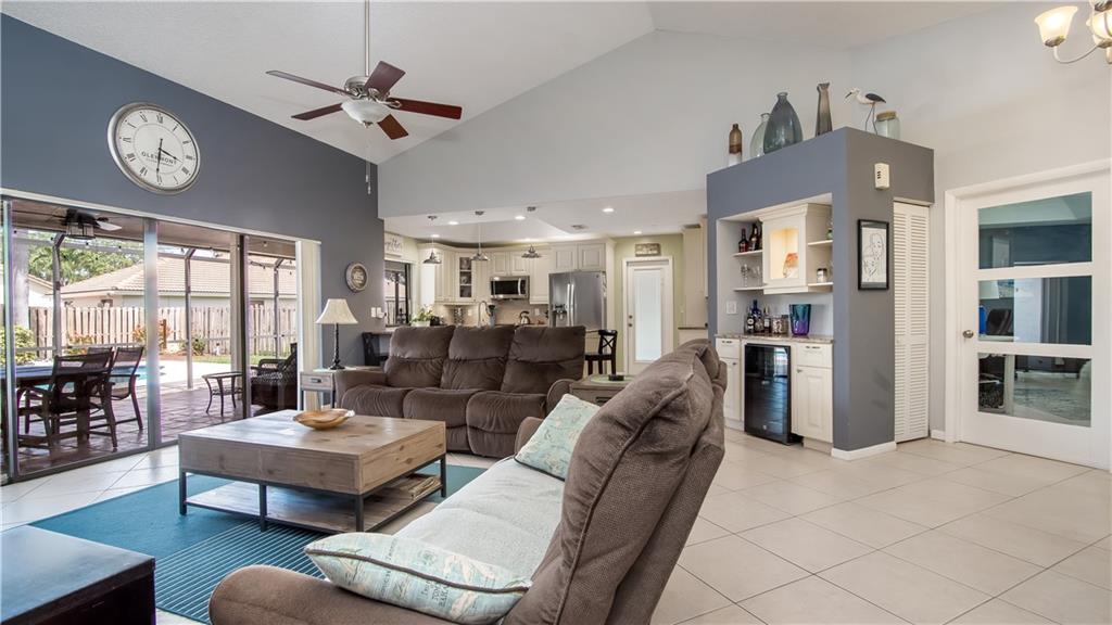 FOX RUN AT JACARANDA - Residential