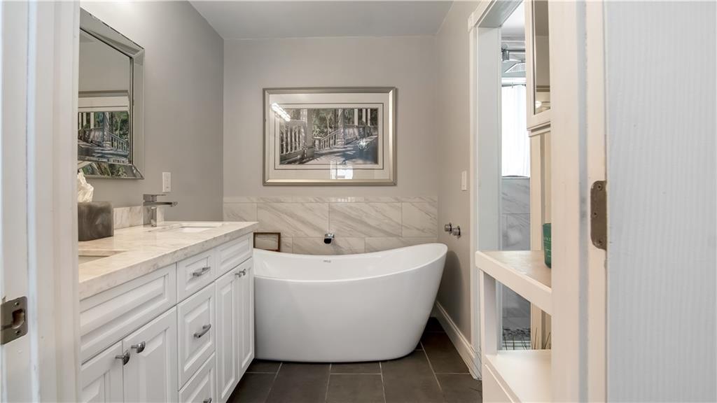 FOX RUN AT JACARANDA - Residential