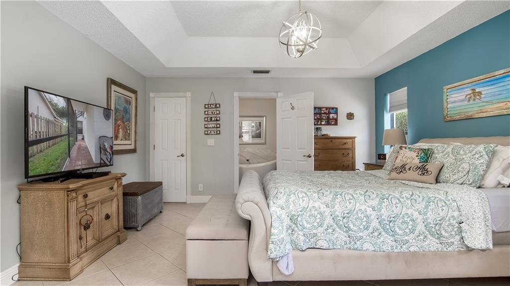 FOX RUN AT JACARANDA - Residential