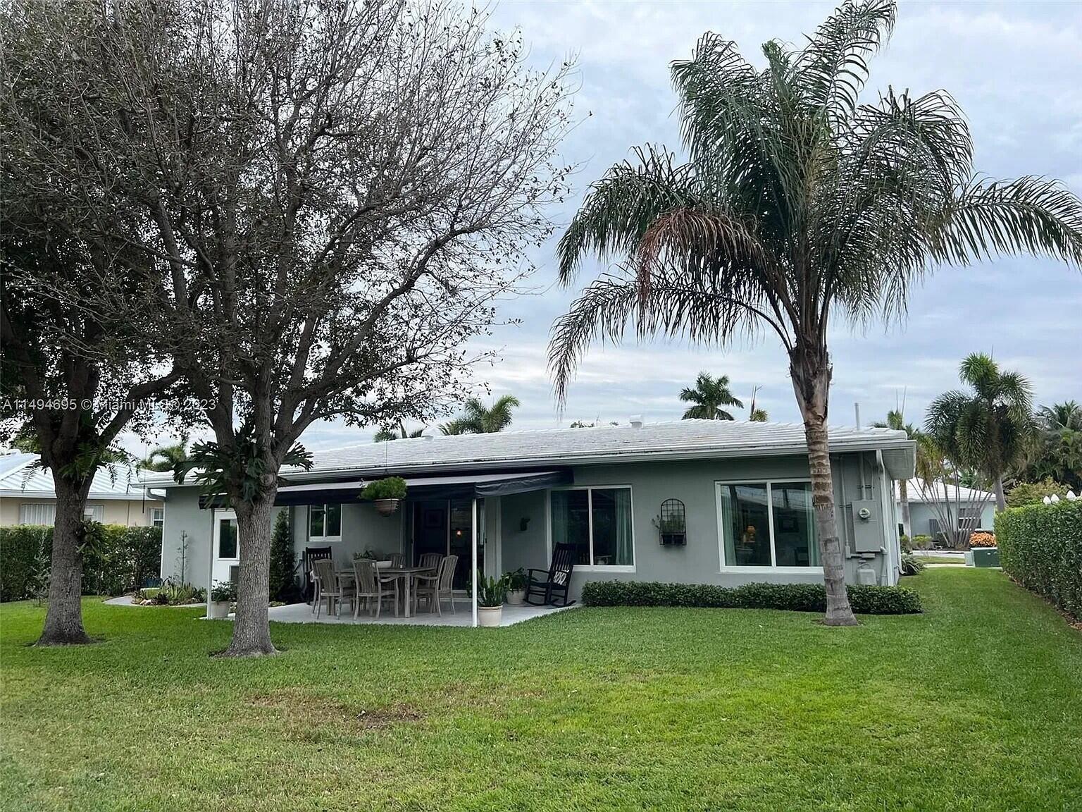 330 Cascade Lane