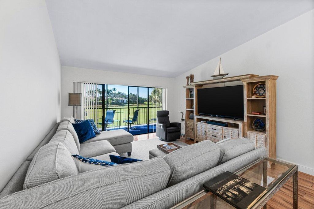 Photo of 5120 Golfview Court #1722, Delray Beach, FL 33484 (MLS # B26009535)