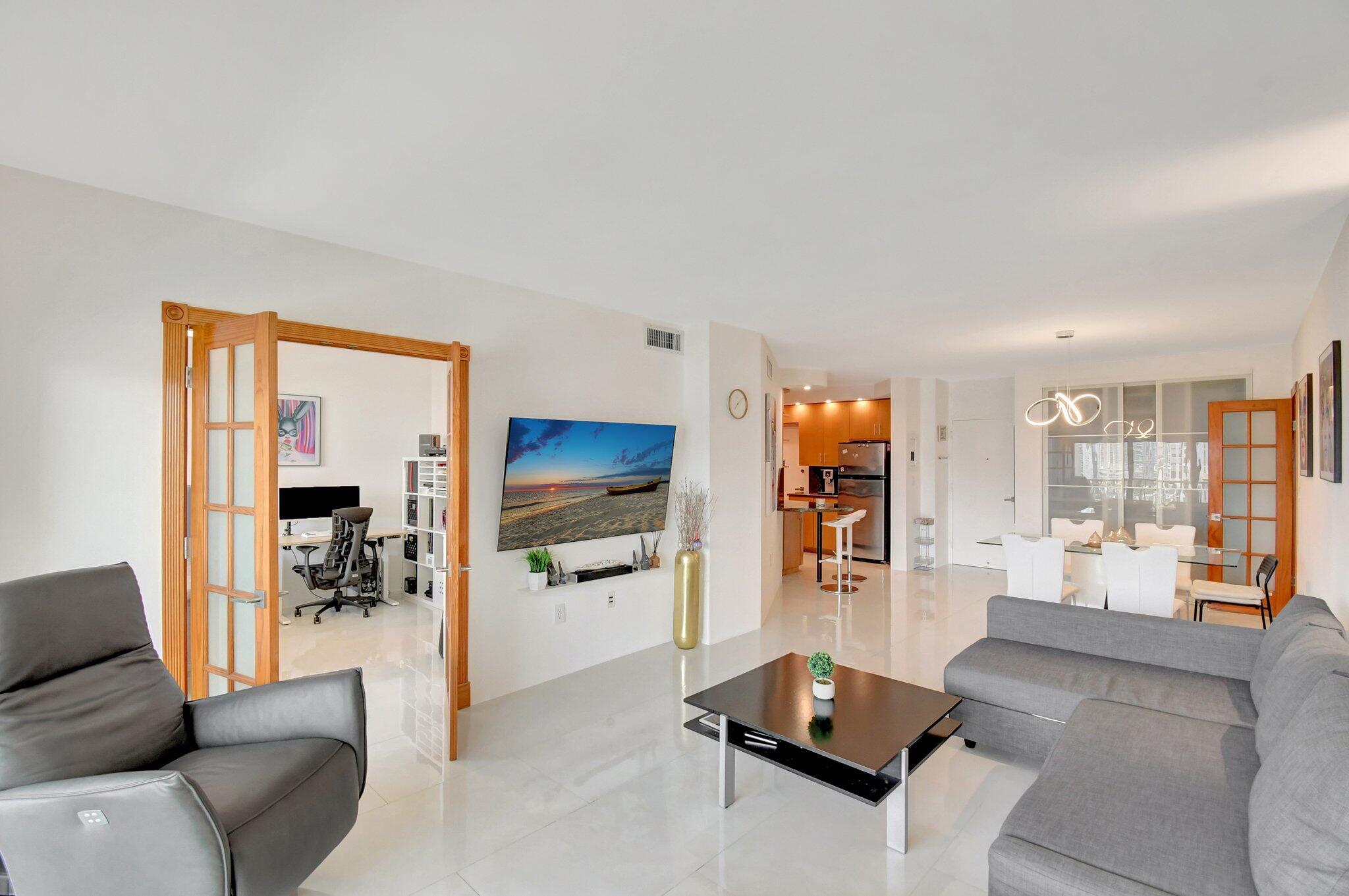 Arlen House Condo - Residential