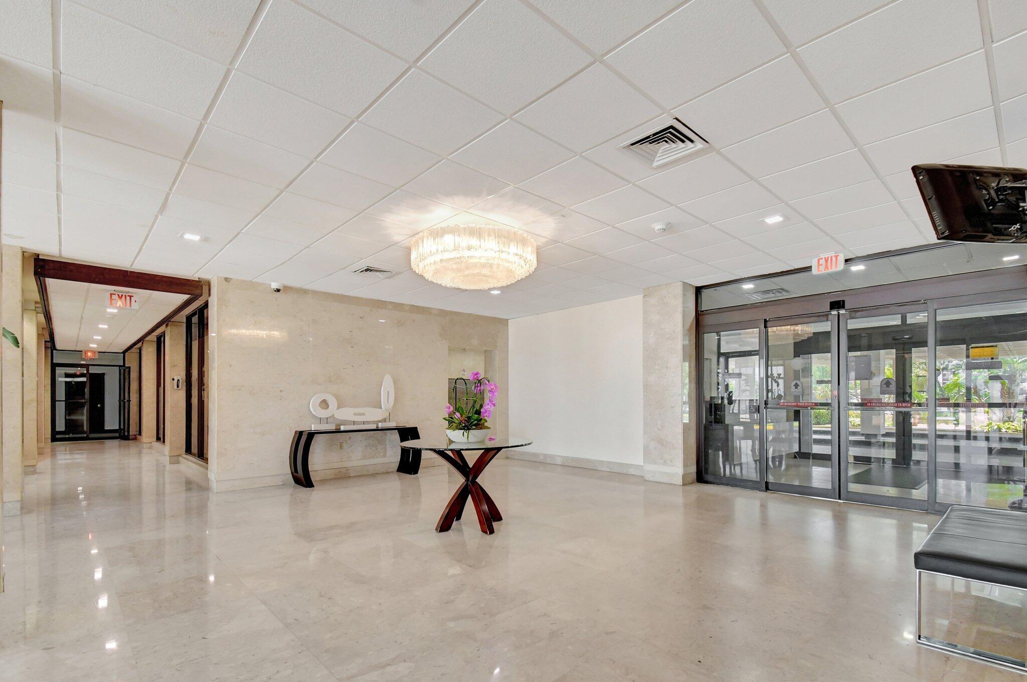 300 Bayview Drive 1703