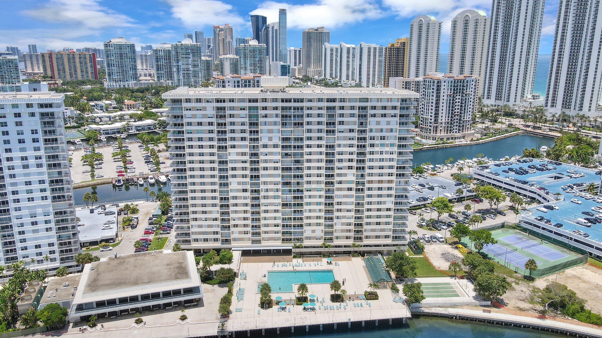 Arlen House Condo - Residential