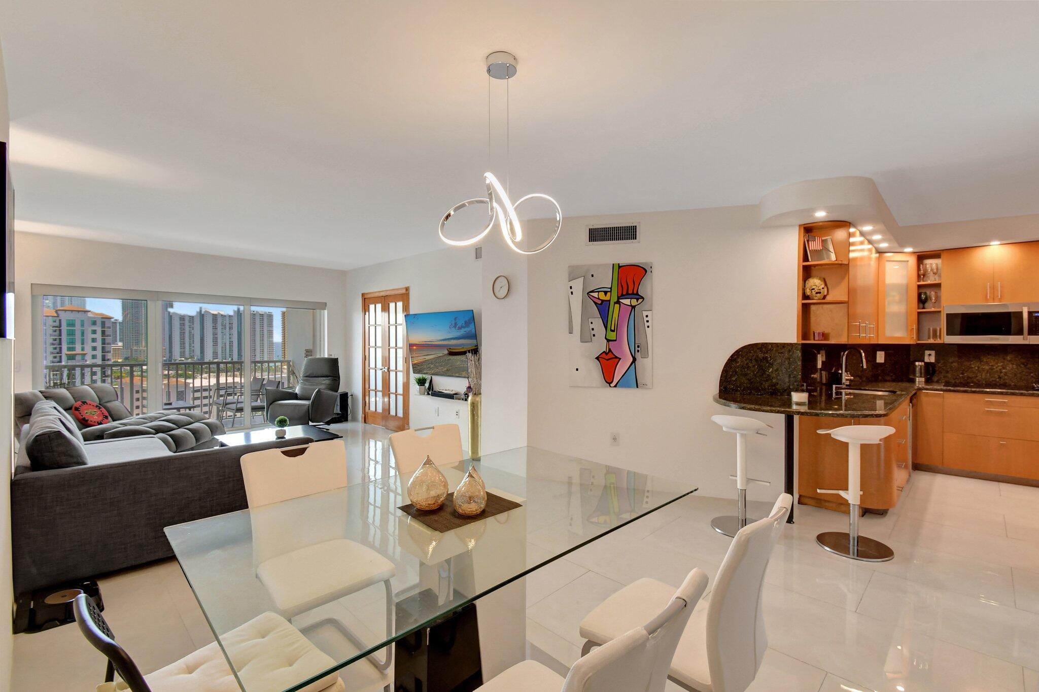 Arlen House Condo - Residential