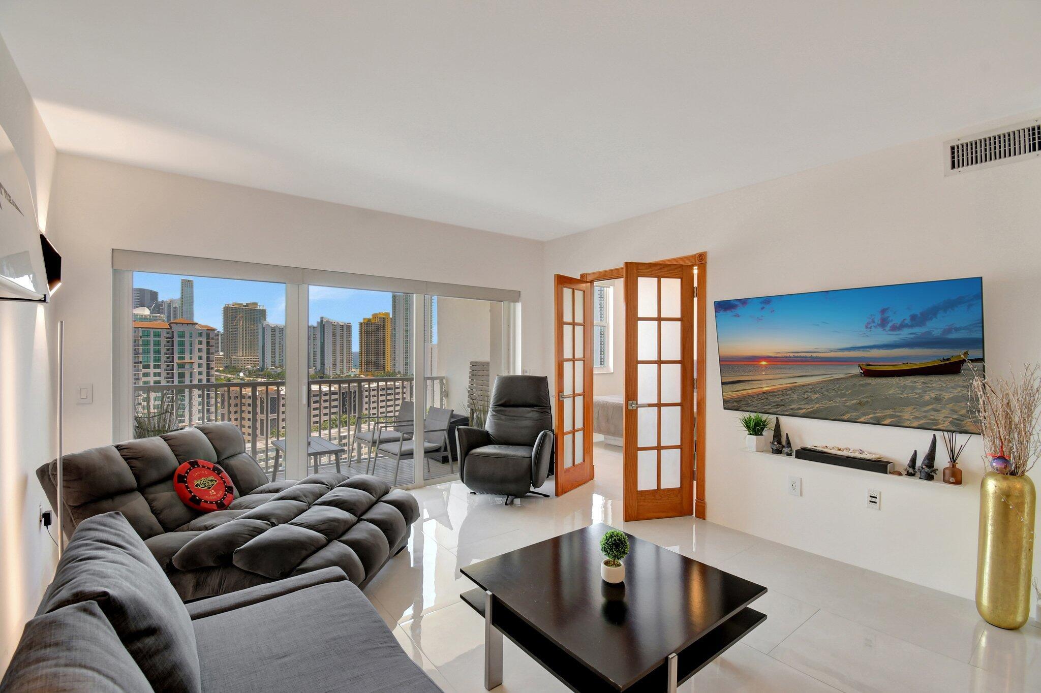 Arlen House Condo - Residential
